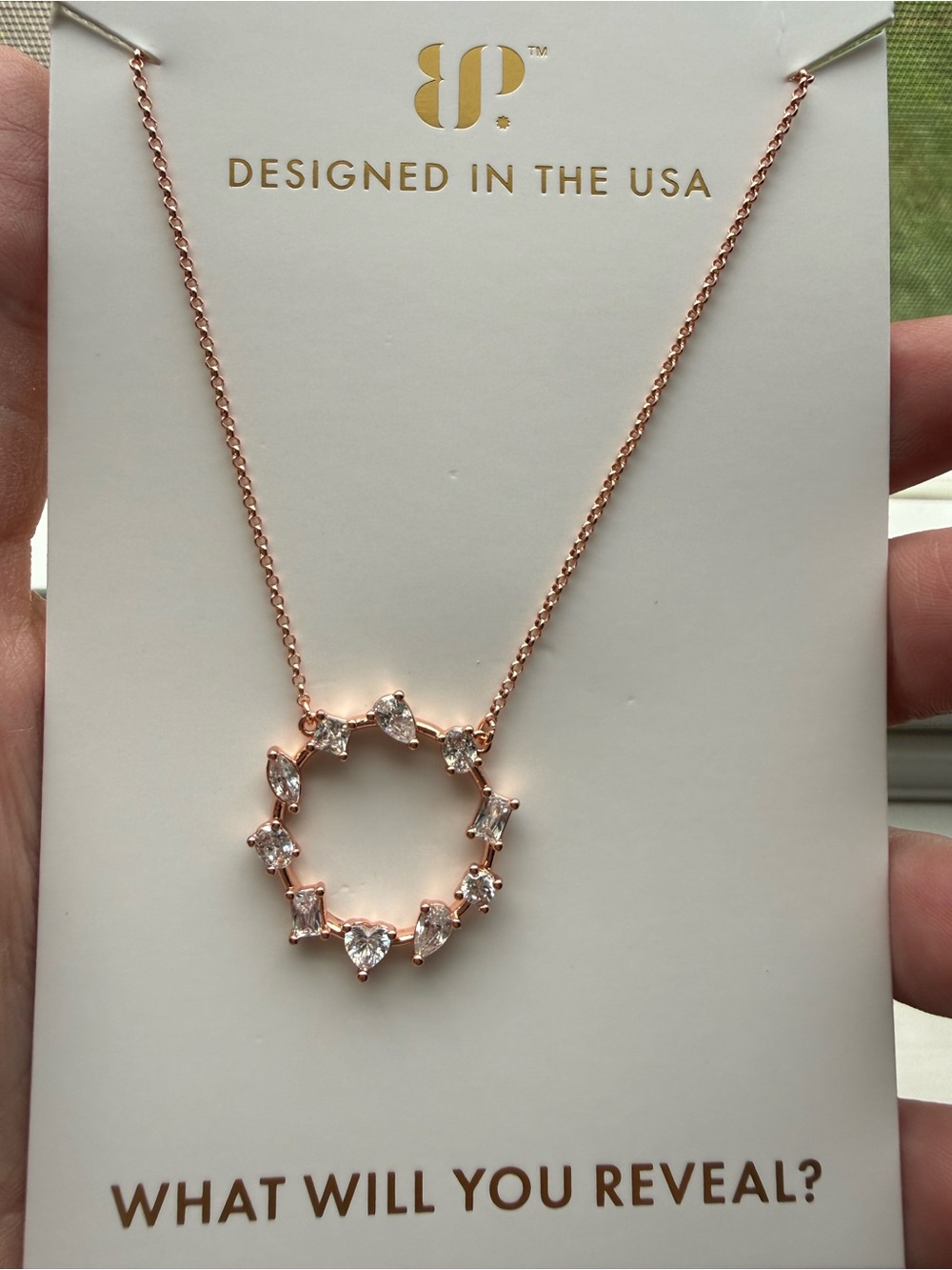 Bomb Party Lumina Necklace “Twinkling in Turns”